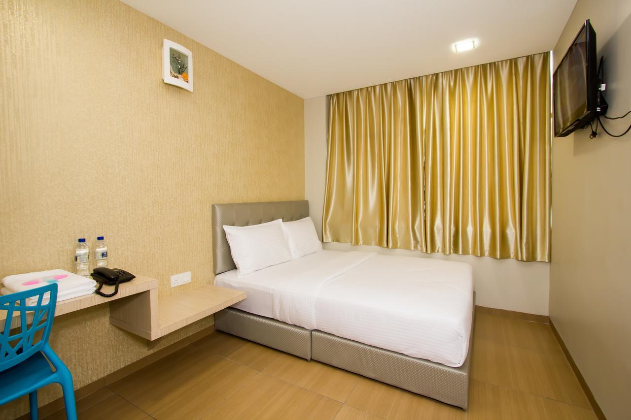 888 Boutique Hotel Бату Пахат Екстериор снимка